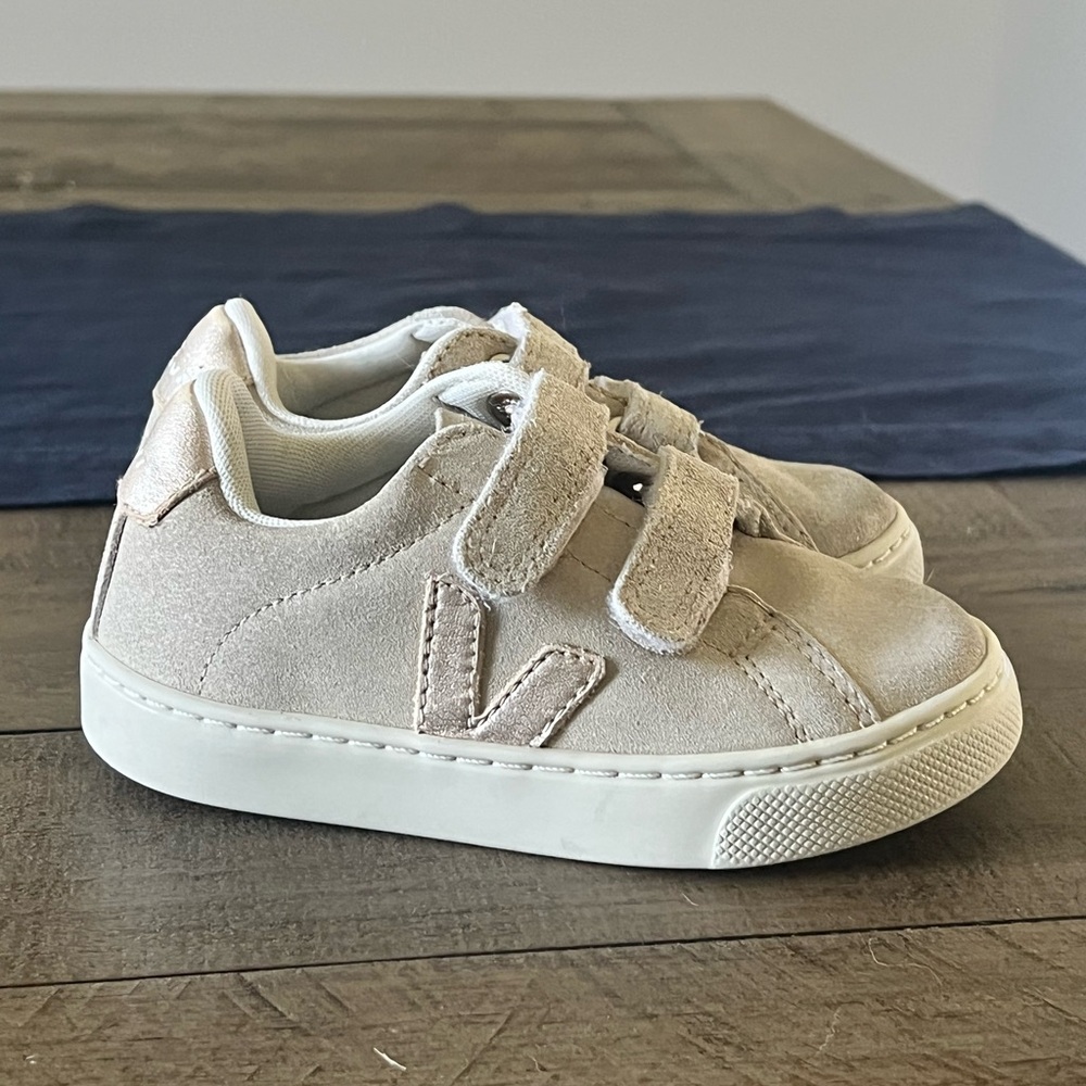 Veja Kids Cream Velcro Sneakers